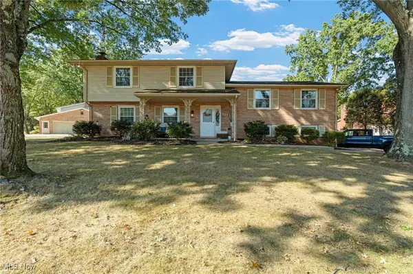 4277 Skycrest Nw Drive, Canton, OH 44718