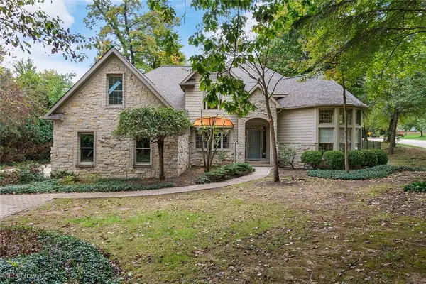 5412 Downingsgate Nw Circle, Canton, OH 44718