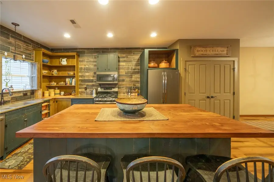 38071 Euclid Avenue #2, Willoughby, OH 44094 - Image #3