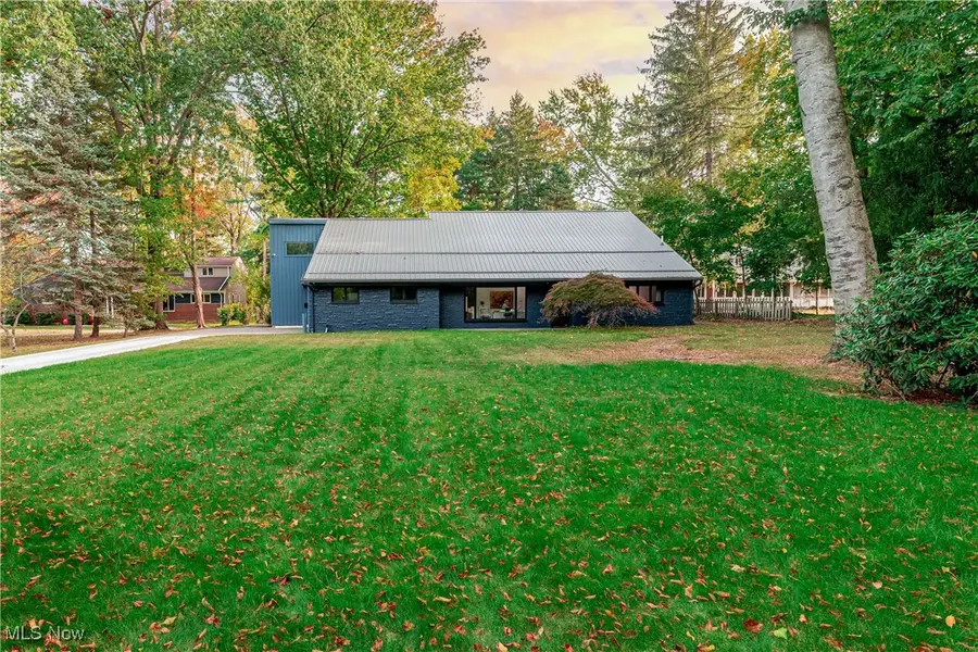 12866 Lake Shore Boulevard, Bratenahl, OH 44108 - Image #3