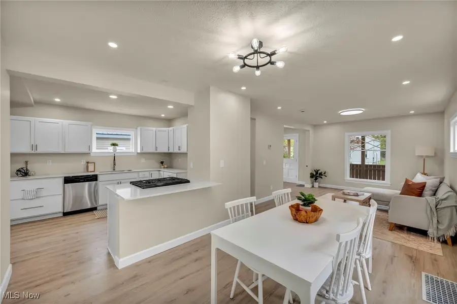 5827 Jefferson Avenue, Ashtabula, OH 44004 - Image #2