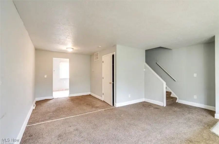 23856 Banbury Circle #5, Warrensville Heights, OH 44128 - Image #3