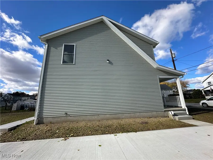 42 E Wilson Street, Struthers, OH 44471 - Image #2
