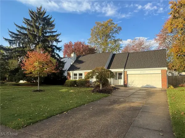 5920 Sherwood Drive, North Olmsted, OH 44070