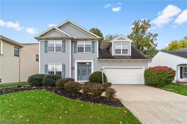 23245 Woodview Drive, North Olmsted, OH 44070