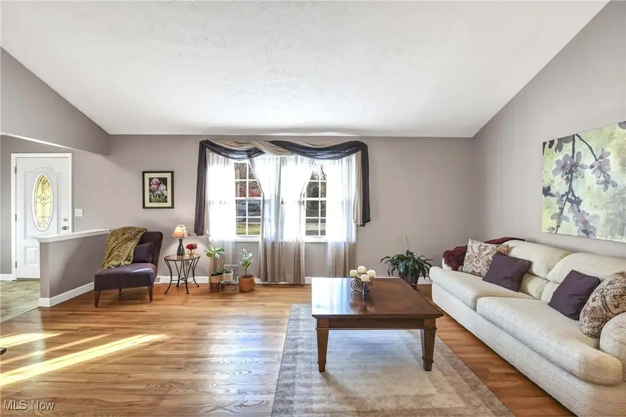 26716 Chapel Hill Drive, North Olmsted, OH 44070 - Image #2