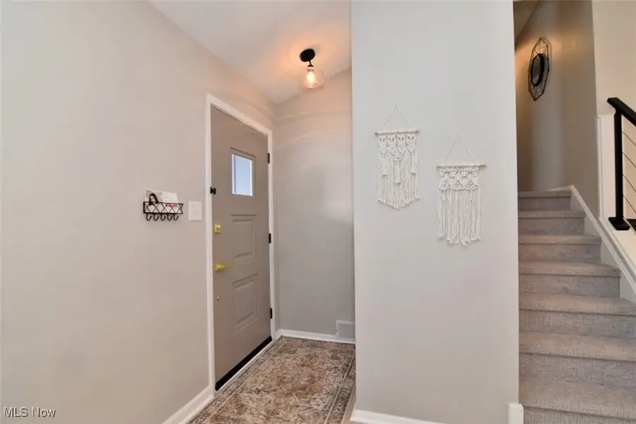 9195 Cheyenne Run, Macedonia, OH 44056 - Image #2