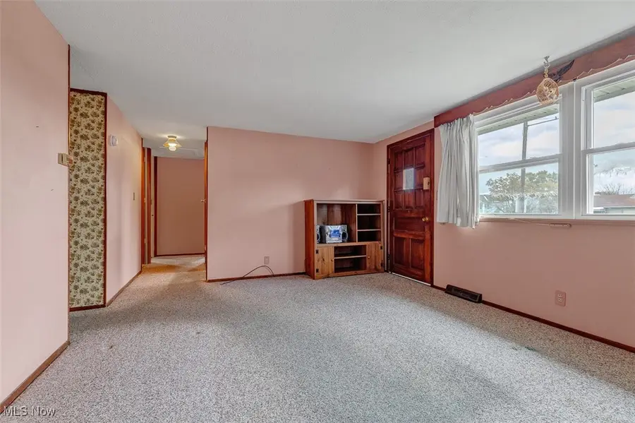 6330 Sandfield Drive, Brook Park, OH 44142 - Image #3