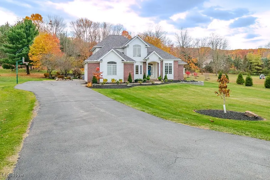 8066 Pinehurst Drive, Kirtland, OH 44094 - Image #3