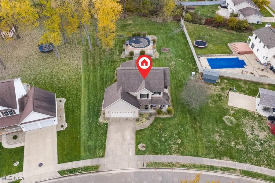 268 Schoenbrunn Ne Drive, New Philadelphia, OH 44663 - Image #2