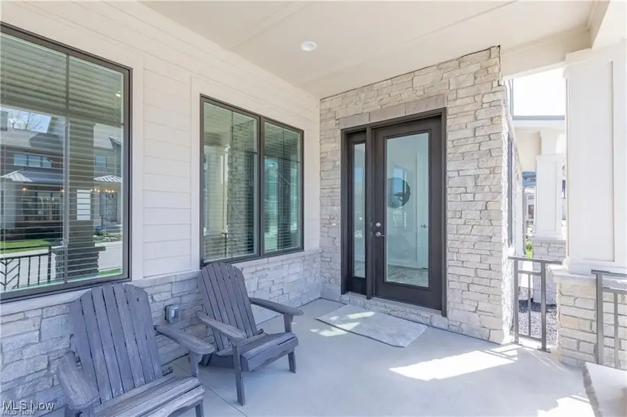 2431 Edgewood Trace, Pepper Pike, OH 44124 - Image #2