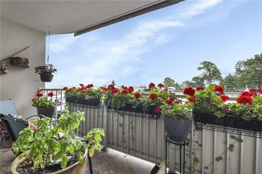 12900 Lake Avenue #127, Lakewood, OH 44107 - Image #2