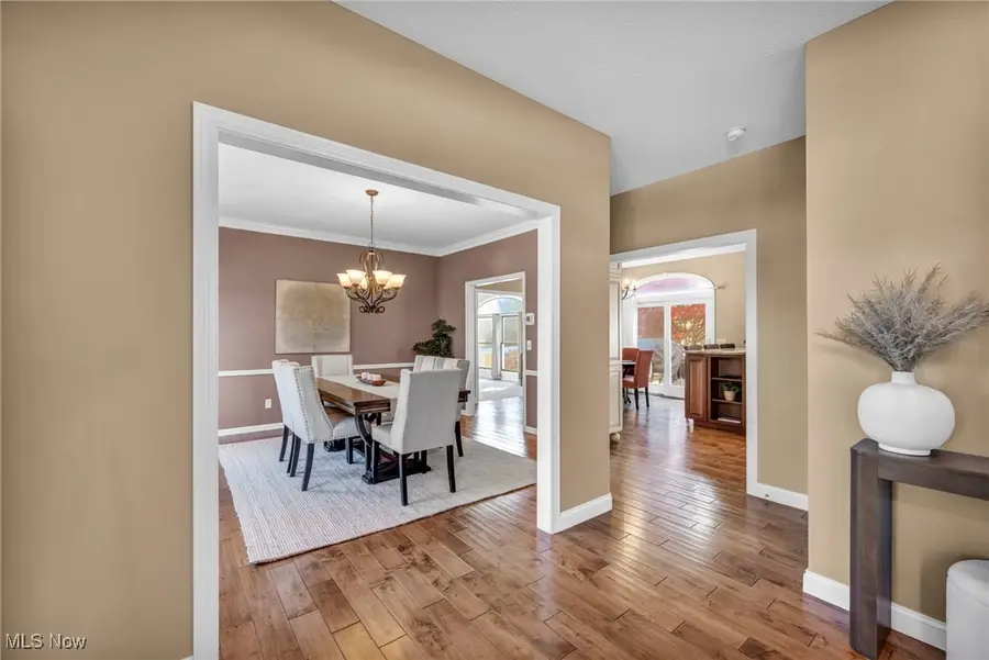 6990 Crystal Creek Drive, Brecksville, OH 44141 - Image #2