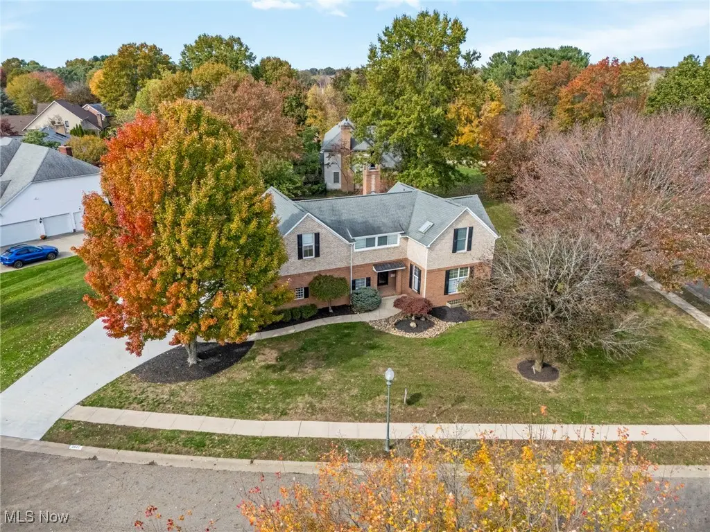 5017 Nobles Pond Nw Drive, Canton, OH 44718 - Image #1