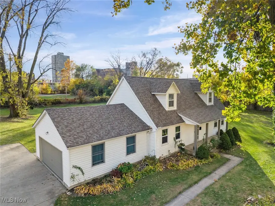 5708 Quimby Avenue, Cleveland, OH 44103 - Image #2