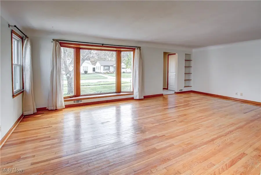 7334 Greenleaf Avenue, Parma, OH 44130 - Image #3