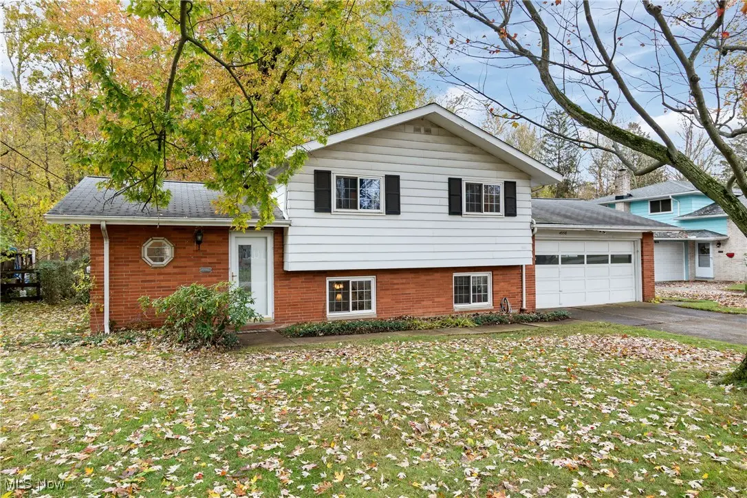 4958 Hampton Drive, North Olmsted, OH 44070 - Image #1