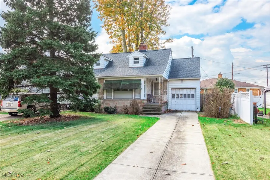 6298 Chestnut Hills Drive, Parma, OH 44129 - Image #3