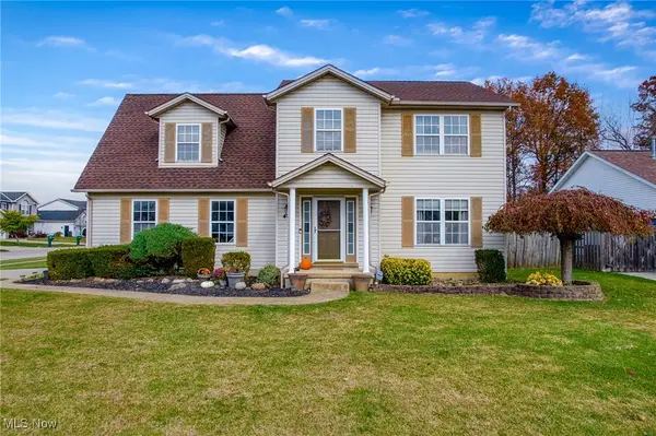 402 Song Bird Street, Elyria, OH 44035