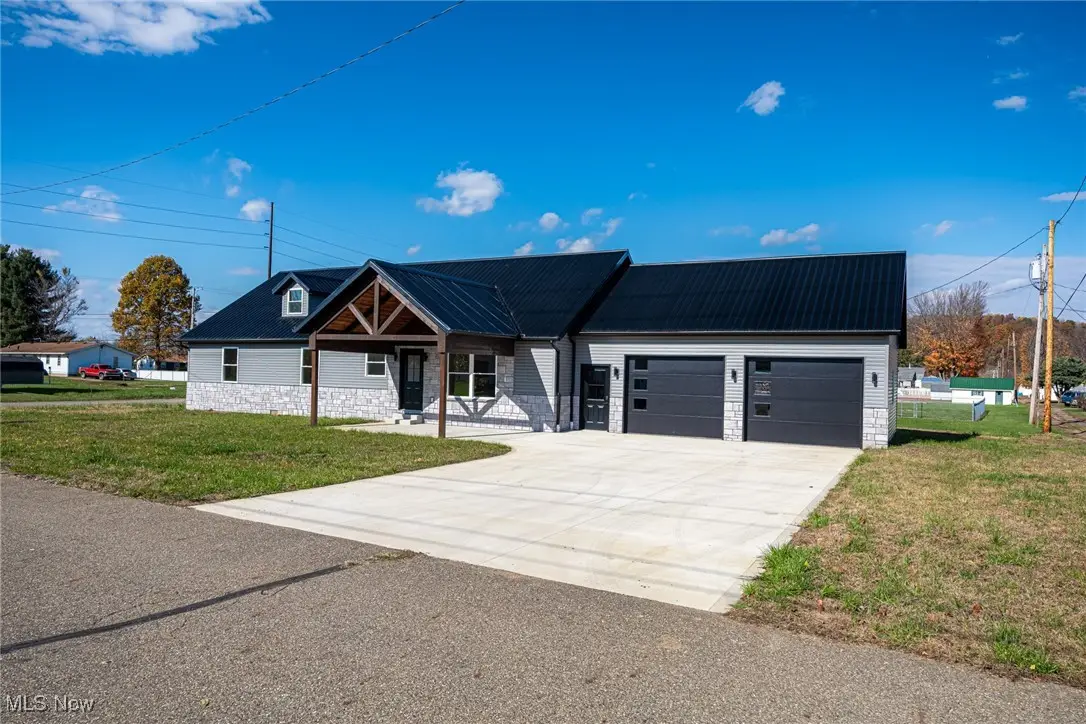 950 Beech Street, Newcomerstown, OH 43832 - Image #1