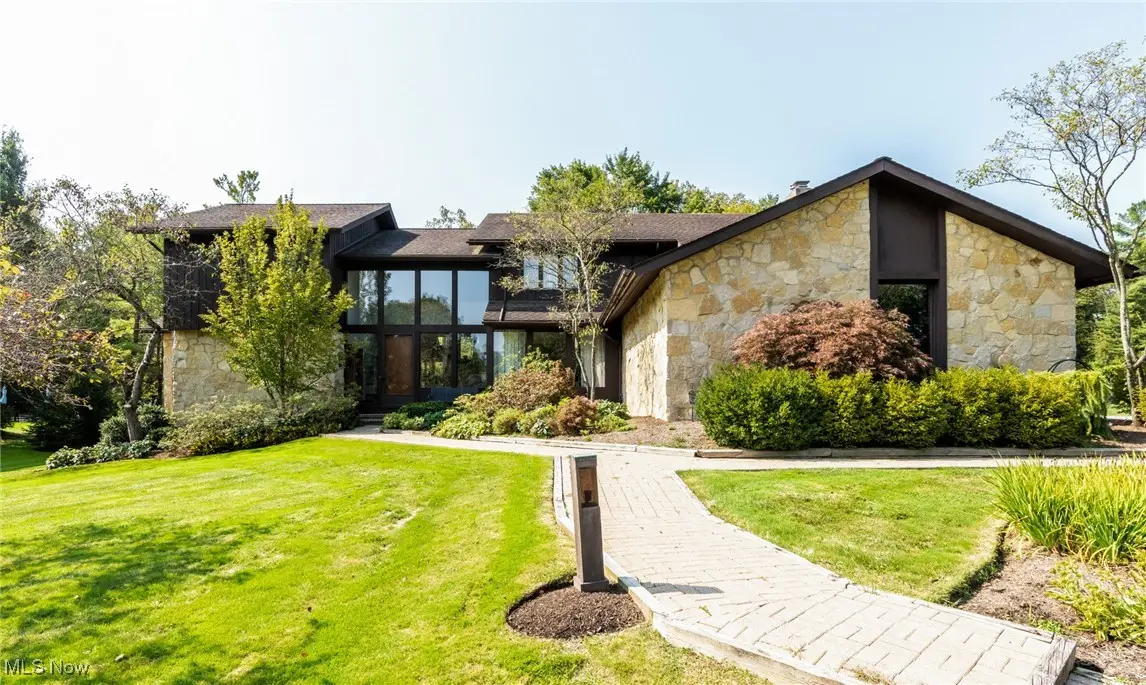 32250 Meadowlark Way, Pepper Pike, OH 44124 - Image #1