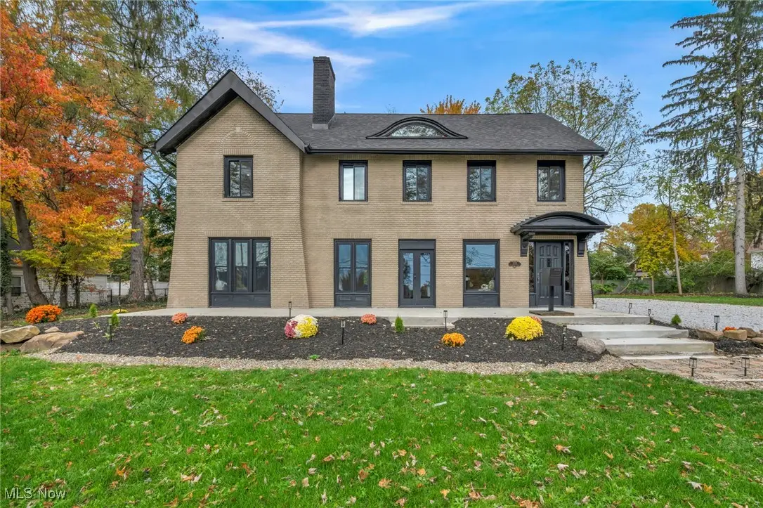 1555 W Market Street, Akron, OH 44313 - Image #1