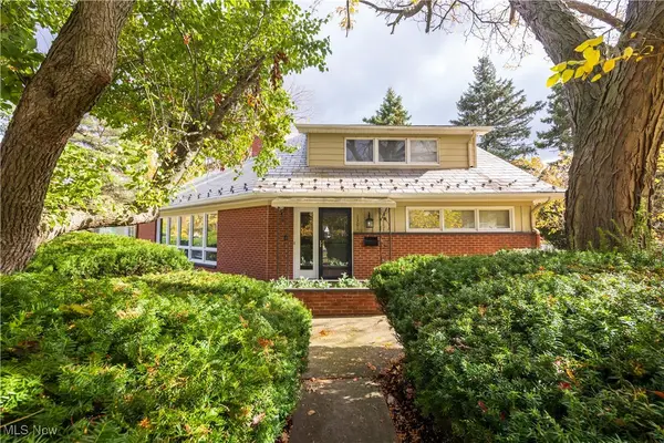 1301 Forest Hills Boulevard, Cleveland Heights, OH 44118