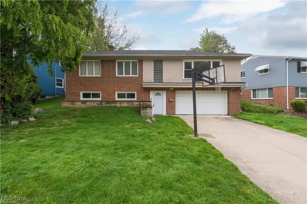 23728 Glenhill Drive, Beachwood, OH 44122 - Image #1