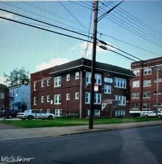 42 E Tallmadge Avenue, Akron, OH 44310 - Image #2