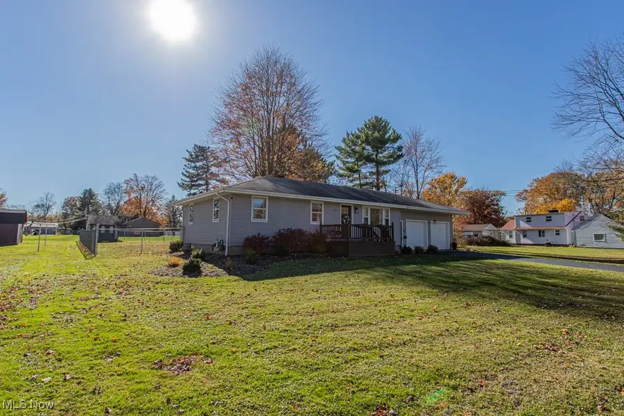 3389 Bon Air Nw, Warren, OH 44485 - Image #2