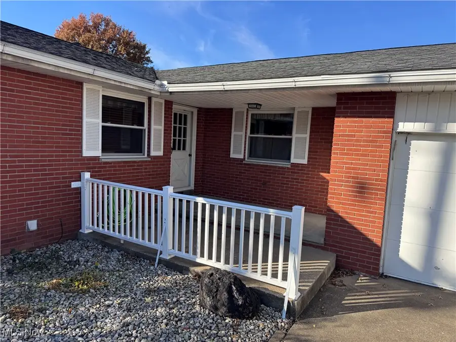 803 Brentwood Street, Belpre, OH 45714 - Image #2