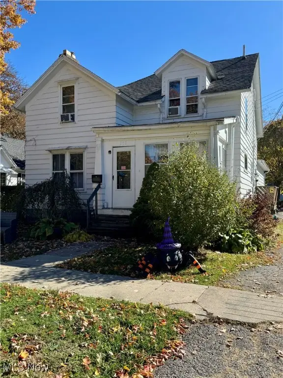 378 W 35th Street, Ashtabula, OH 44004