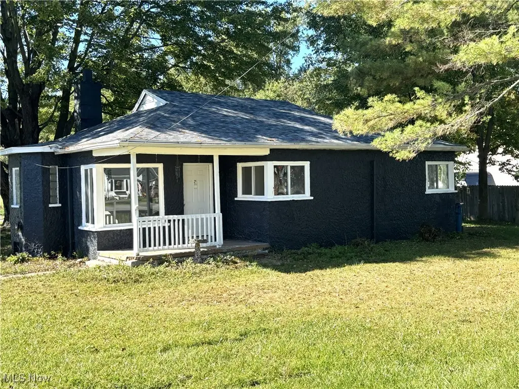 6278 Tod Sw Avenue, Lordstown, OH 44481 - Image #1