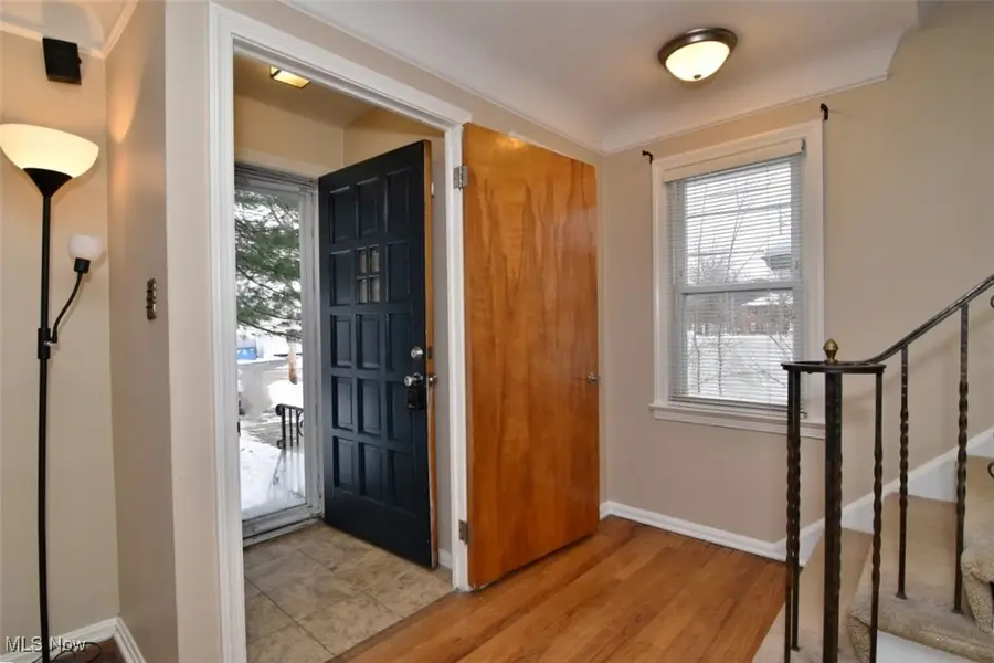 1491 Edgefield Road, Lyndhurst, OH 44124 - Image #3