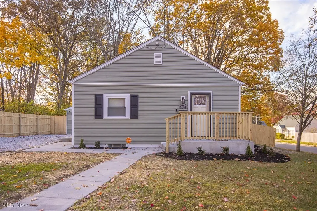 1076 Hardesty Boulevard, Akron, OH 44320 - Image #1