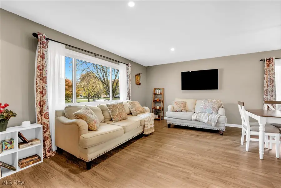 11900 Rolling Meadow Lane, North Royalton, OH 44133 - Image #3