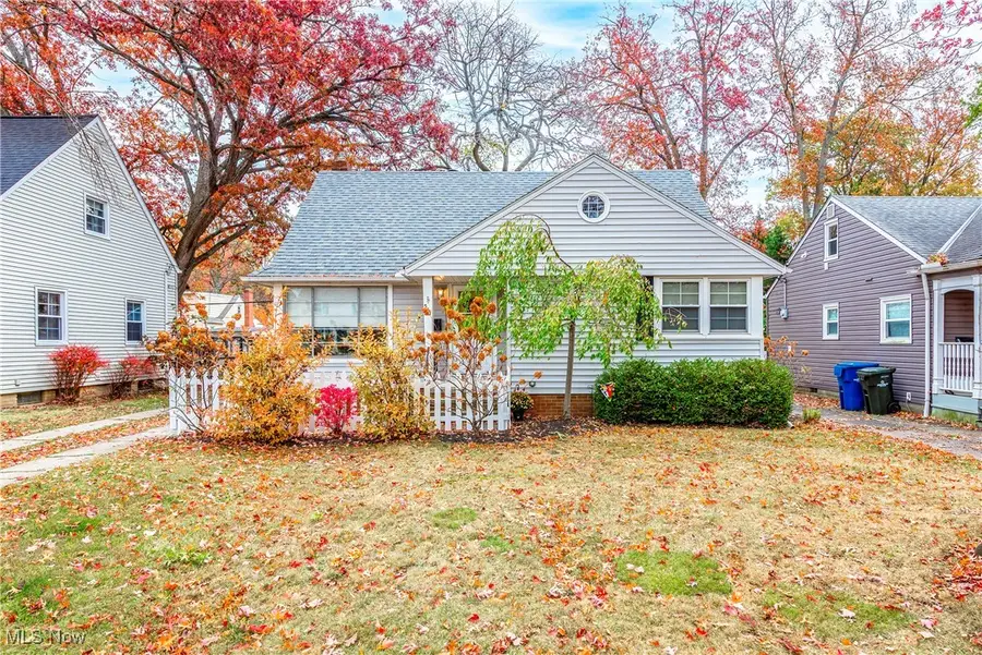 553 Kenilworth Road, Bay Village, OH 44140 - Image #2