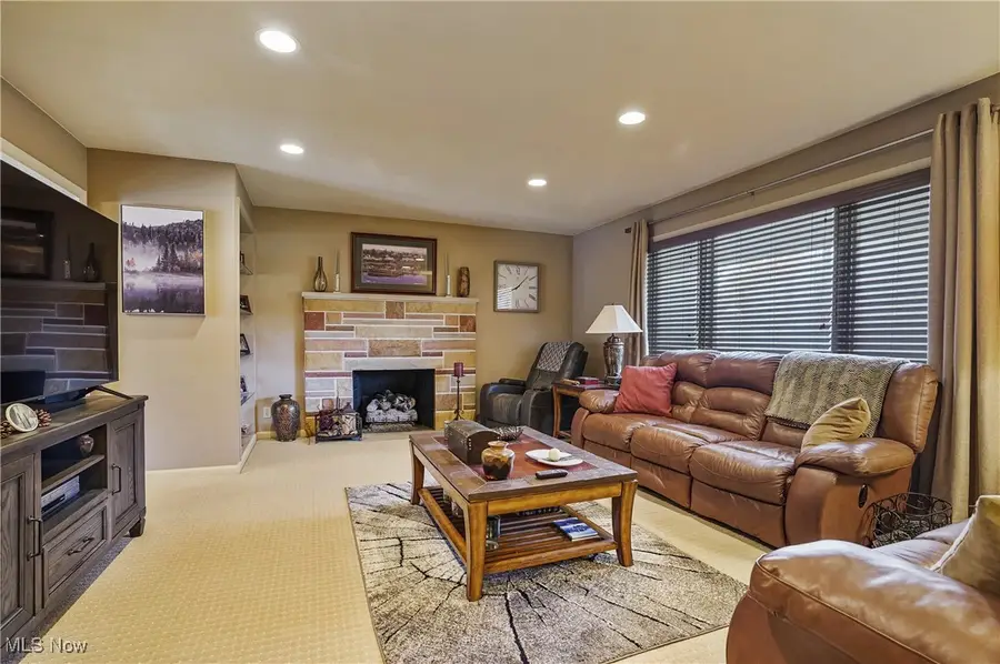 557 Spring Grove Drive, Tallmadge, OH 44278 - Image #3