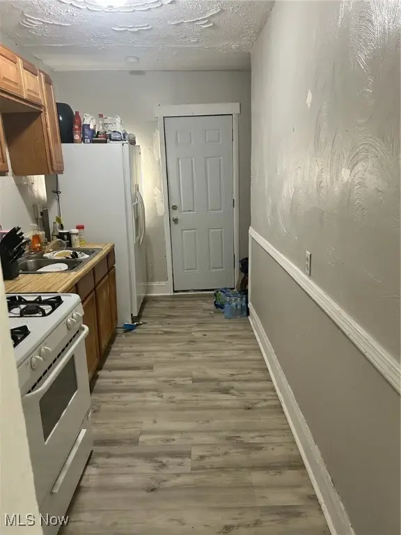 10413 Yale Avenue, Cleveland, OH 44108 - Image #3