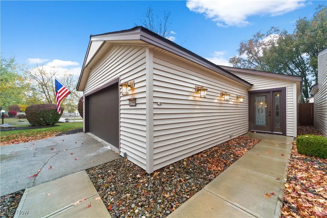 32996 Fern Tree Lane, North Ridgeville, OH 44039 - Image #1