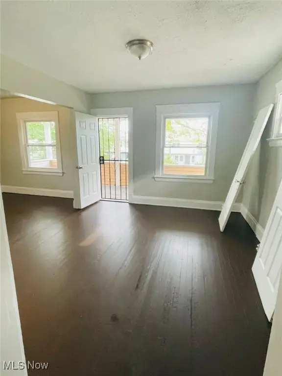 9409 Mount Auburn Avenue, Cleveland, OH 44104 - Image #2