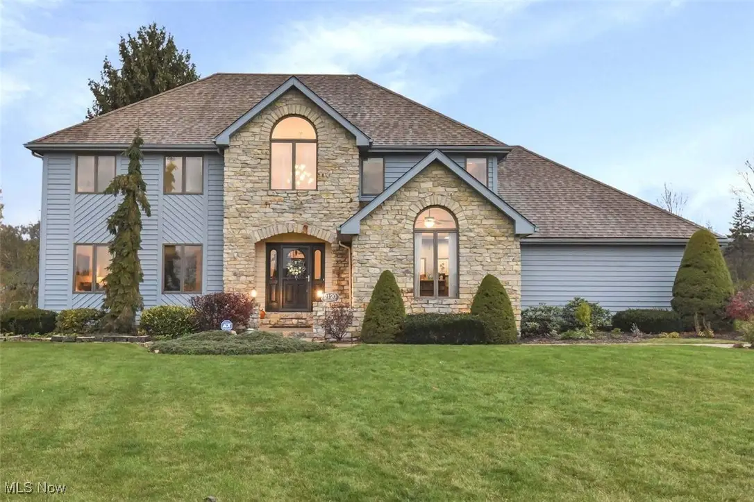 2120 Newbury Oval, Hinckley, OH 44233 - Image #1