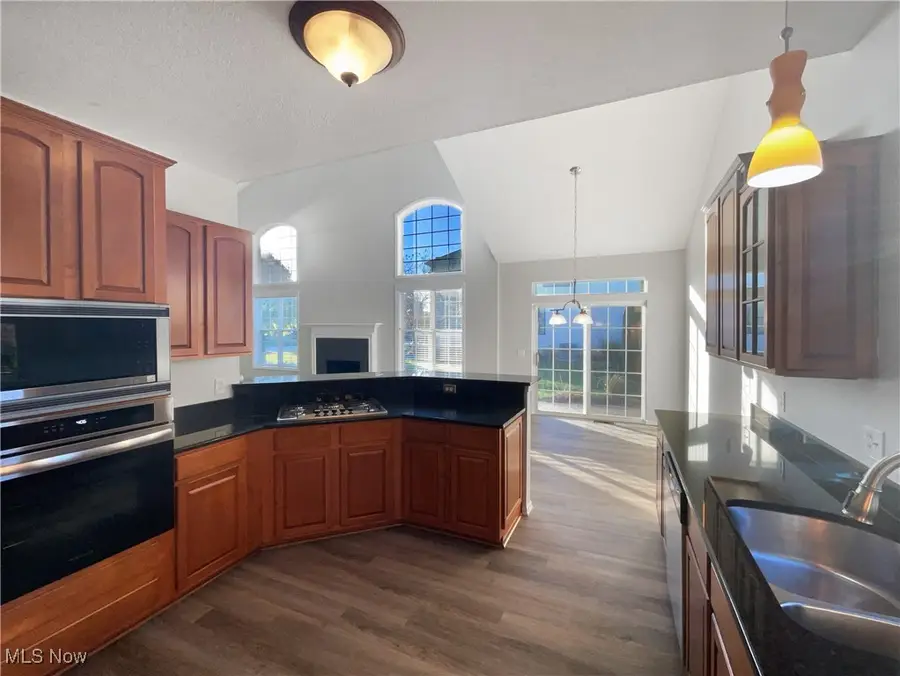 71 Heartland Circle, Hinckley, OH 44233 - Image #2