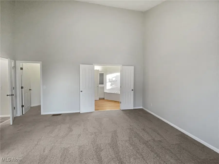 71 Heartland Circle, Hinckley, OH 44233 - Image #3