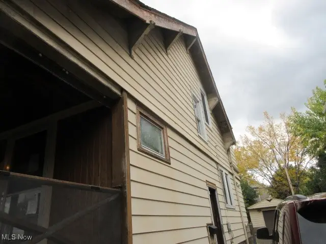 8420 Vineyard Avenue, Cleveland, OH 44105 - Image #3