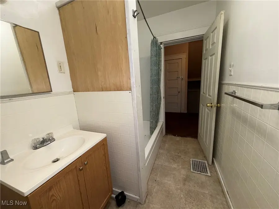 4163 E 94th Street, Cleveland, OH 44105 - Image #3