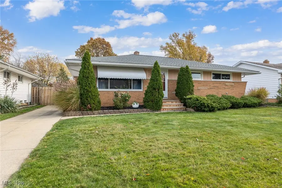 7735 Ann Arbor Drive, Parma, OH 44130 - Image #2