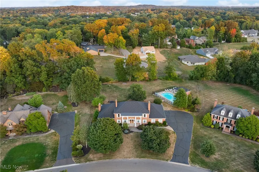 2929 Carie Hill Nw Circle, Massillon, OH 44646 - Image #3