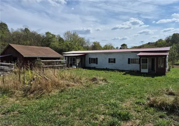 9256 Blossom Ne Road, Mechanicstown, OH 44651