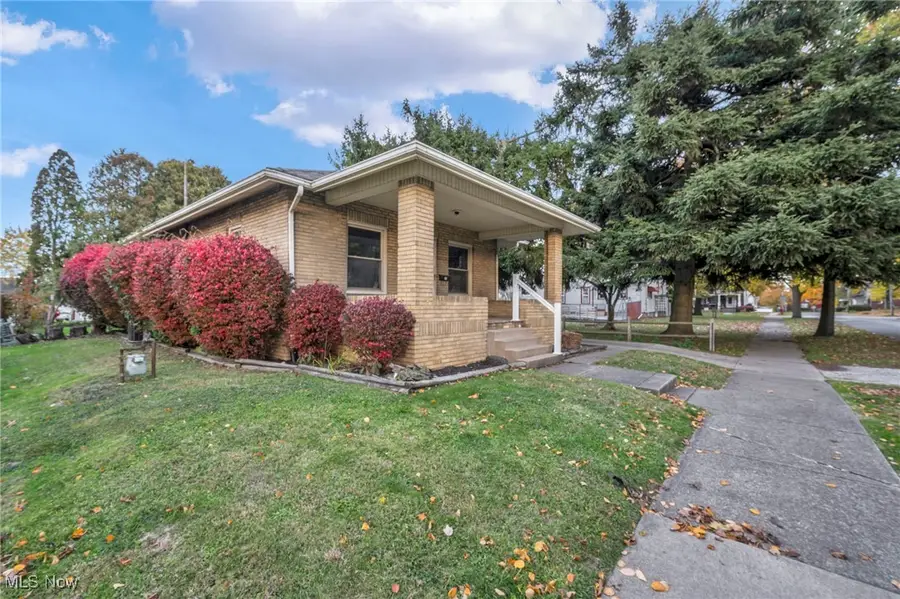 217 W Fike Avenue, Orrville, OH 44667 - Image #2
